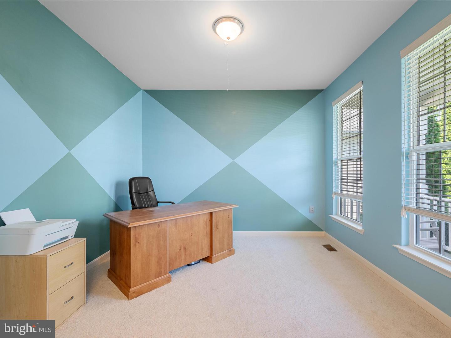17659 CLEVELAND PARK DR, ROUND HILL, Virginia 20141, 4 Bedrooms Bedrooms, ,2 BathroomsBathrooms,Residential,For sale,17659 CLEVELAND PARK DR,VALO2098554 MLS # VALO2098554