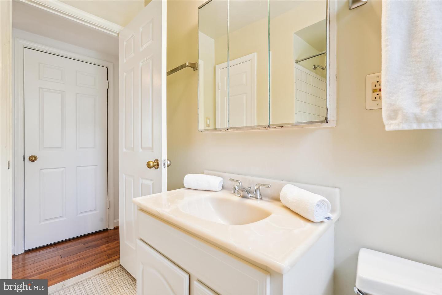 3750 39TH ST NW #C147, WASHINGTON, District Of Columbia 20016, 1 Bedroom Bedrooms, ,1 BathroomBathrooms,Residential,For sale,3750 39TH ST NW #C147,DCDC2203320 MLS # DCDC2203320