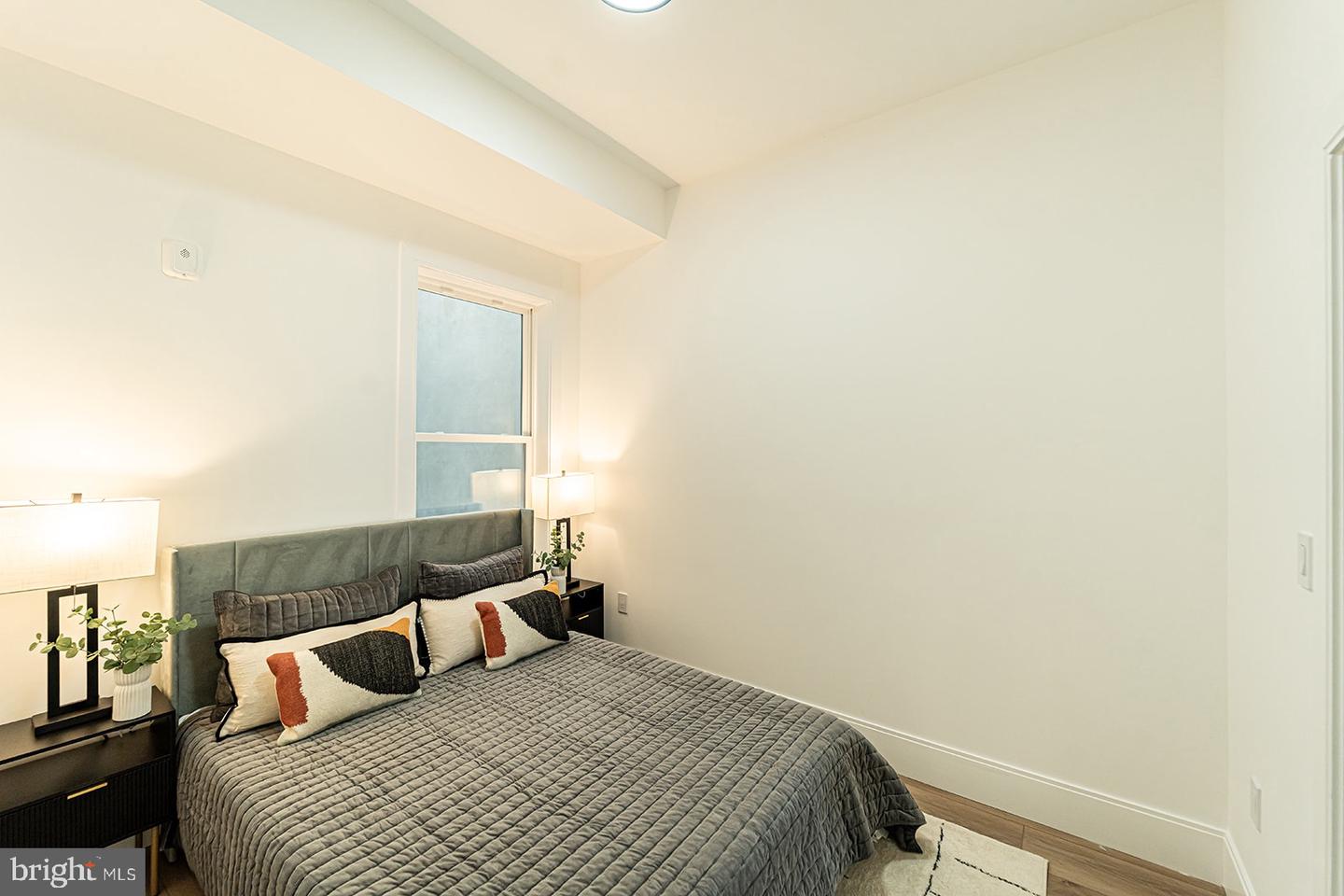 2517 ONTARIO RD NW #5, WASHINGTON, District Of Columbia 20009, 2 Bedrooms Bedrooms, ,1 BathroomBathrooms,Residential,For sale,2517 ONTARIO RD NW #5,DCDC2203610 MLS # DCDC2203610