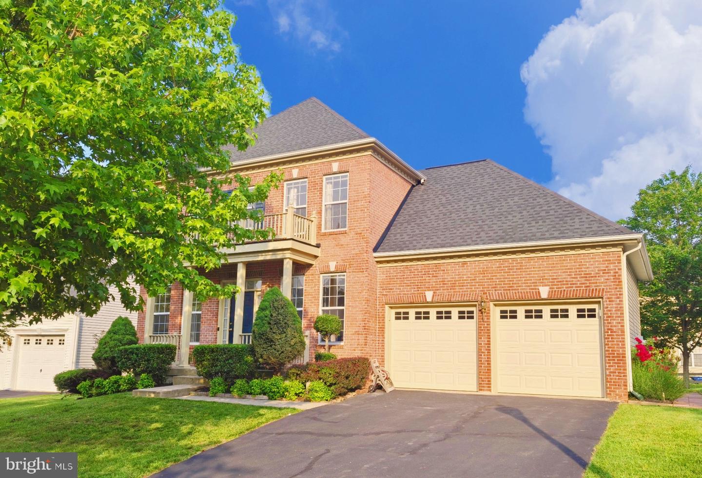 35547 SARASOTA ST, ROUND HILL, Virginia 20141, 4 Bedrooms Bedrooms, 4 Rooms Rooms,3 BathroomsBathrooms,Residential,For sale,35547 SARASOTA ST,VALO2098506 MLS # VALO2098506