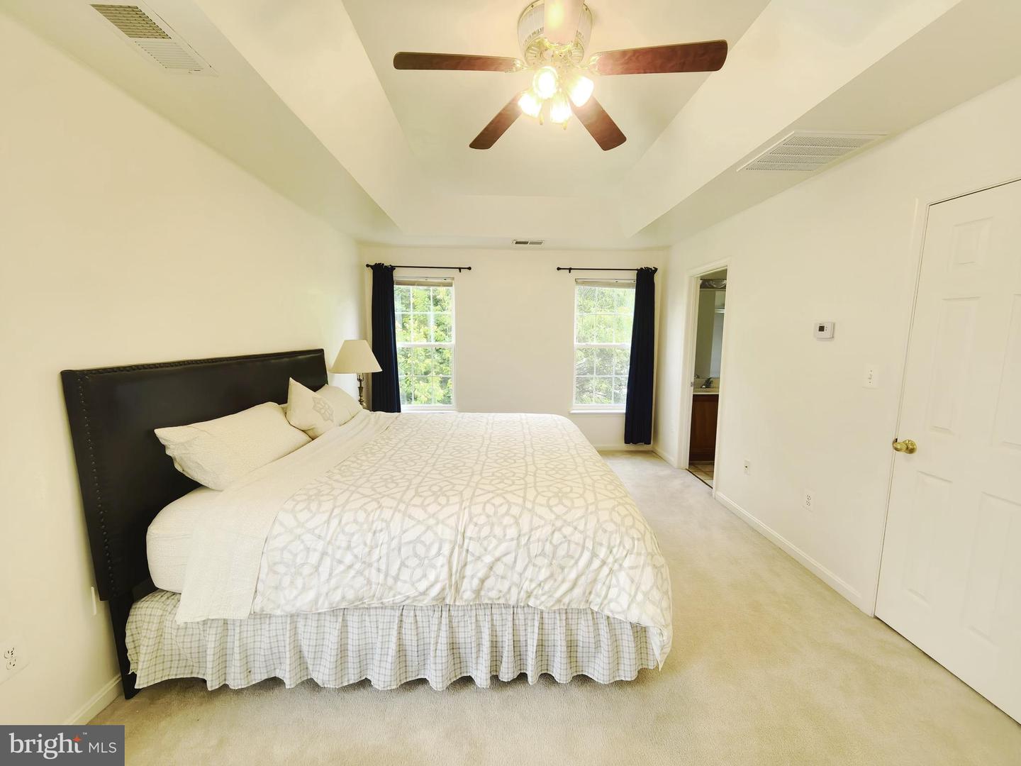 35547 SARASOTA ST, ROUND HILL, Virginia 20141, 4 Bedrooms Bedrooms, 4 Rooms Rooms,3 BathroomsBathrooms,Residential,For sale,35547 SARASOTA ST,VALO2098506 MLS # VALO2098506
