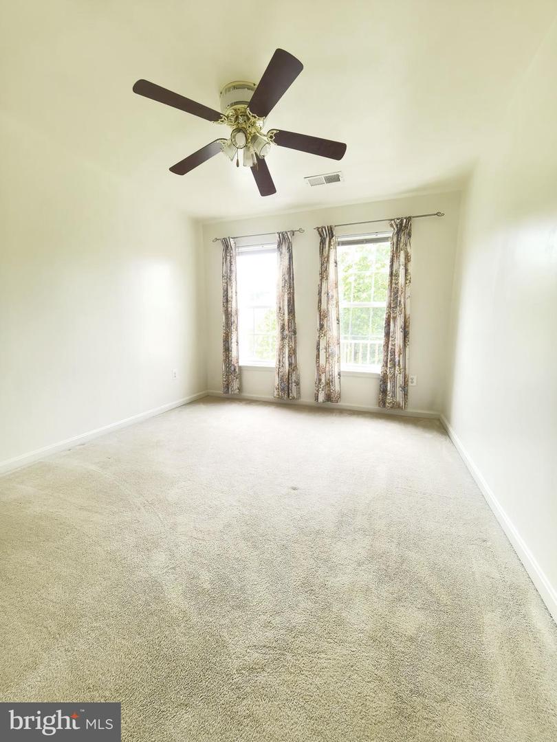 35547 SARASOTA ST, ROUND HILL, Virginia 20141, 4 Bedrooms Bedrooms, 4 Rooms Rooms,3 BathroomsBathrooms,Residential,For sale,35547 SARASOTA ST,VALO2098506 MLS # VALO2098506