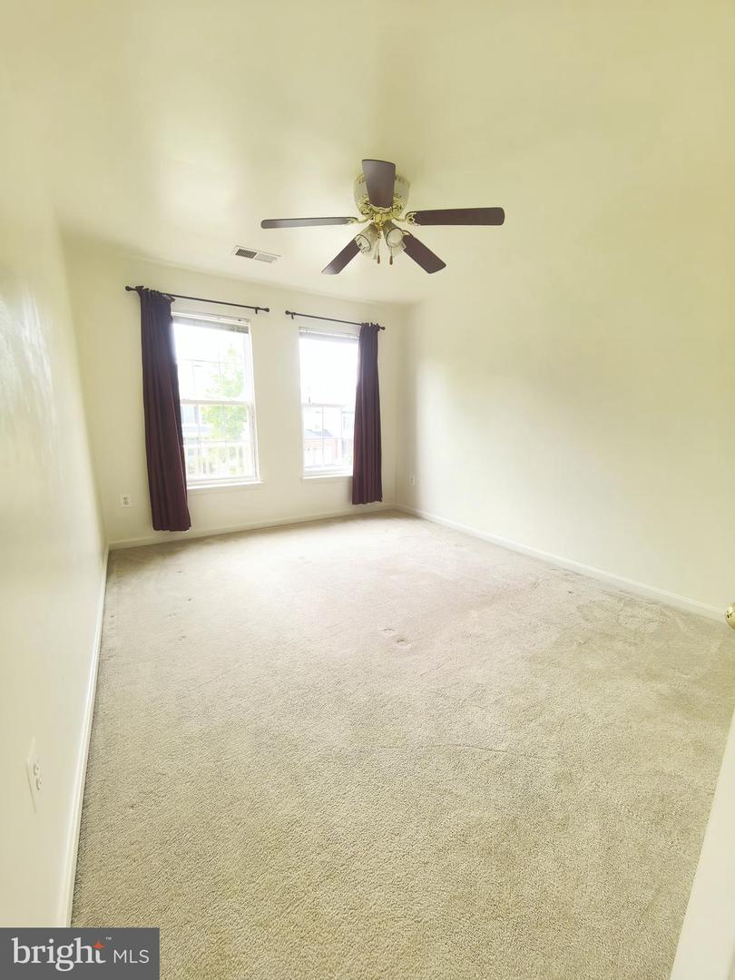 35547 SARASOTA ST, ROUND HILL, Virginia 20141, 4 Bedrooms Bedrooms, 4 Rooms Rooms,3 BathroomsBathrooms,Residential,For sale,35547 SARASOTA ST,VALO2098506 MLS # VALO2098506