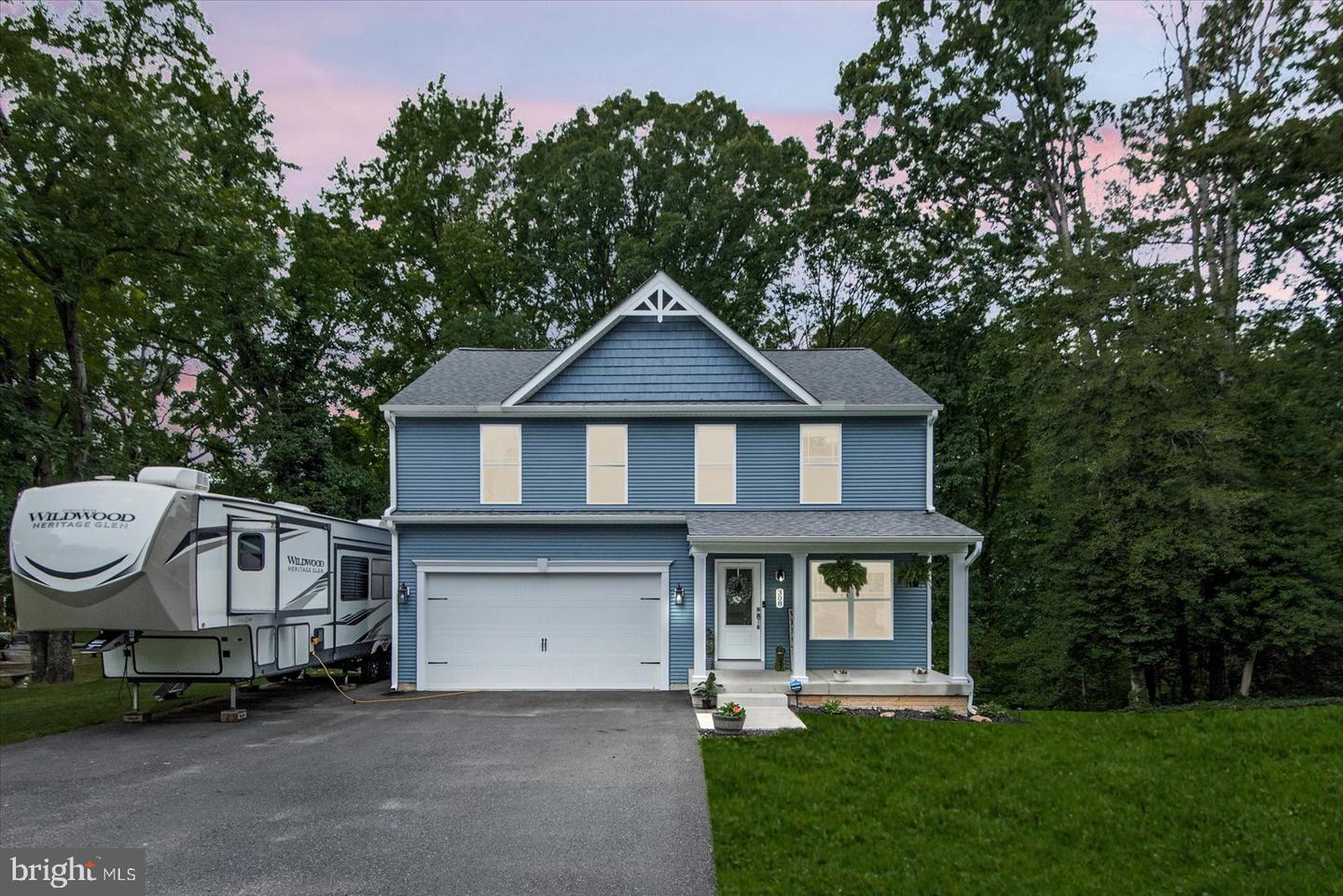 308 WALNUT DR, FREDERICKSBURG, Virginia 22405, 4 Bedrooms Bedrooms, ,3 BathroomsBathrooms,Residential,For sale,308 WALNUT DR,VAST2039414 MLS # VAST2039414