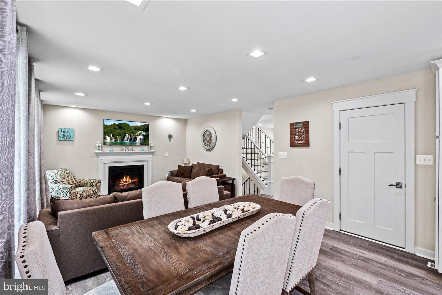 308 WALNUT DR, FREDERICKSBURG, Virginia 22405, 4 Bedrooms Bedrooms, ,3 BathroomsBathrooms,Residential,For sale,308 WALNUT DR,VAST2039414 MLS # VAST2039414