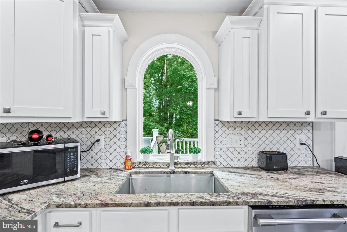 308 WALNUT DR, FREDERICKSBURG, Virginia 22405, 4 Bedrooms Bedrooms, ,3 BathroomsBathrooms,Residential,For sale,308 WALNUT DR,VAST2039414 MLS # VAST2039414