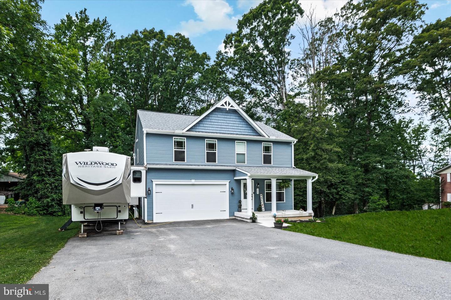 308 WALNUT DR, FREDERICKSBURG, Virginia 22405, 4 Bedrooms Bedrooms, ,3 BathroomsBathrooms,Residential,For sale,308 WALNUT DR,VAST2039414 MLS # VAST2039414