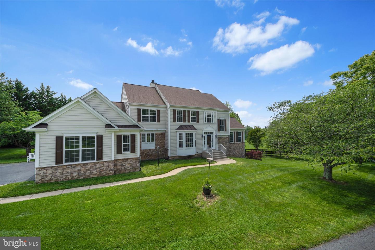 17760 JULIE ANN CT, HAMILTON, Virginia 20158, 4 Bedrooms Bedrooms, ,3 BathroomsBathrooms,Residential,For sale,17760 JULIE ANN CT,VALO2098530 MLS # VALO2098530