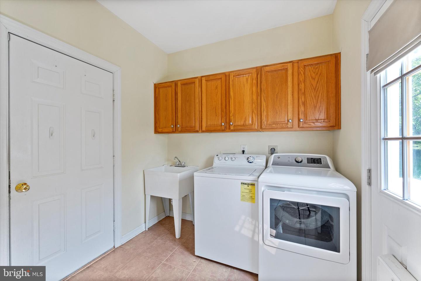 17760 JULIE ANN CT, HAMILTON, Virginia 20158, 4 Bedrooms Bedrooms, ,3 BathroomsBathrooms,Residential,For sale,17760 JULIE ANN CT,VALO2098530 MLS # VALO2098530