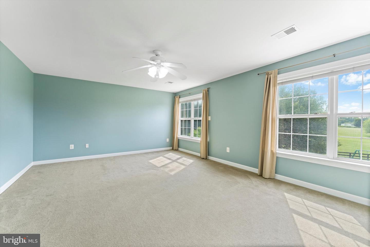 17760 JULIE ANN CT, HAMILTON, Virginia 20158, 4 Bedrooms Bedrooms, ,3 BathroomsBathrooms,Residential,For sale,17760 JULIE ANN CT,VALO2098530 MLS # VALO2098530