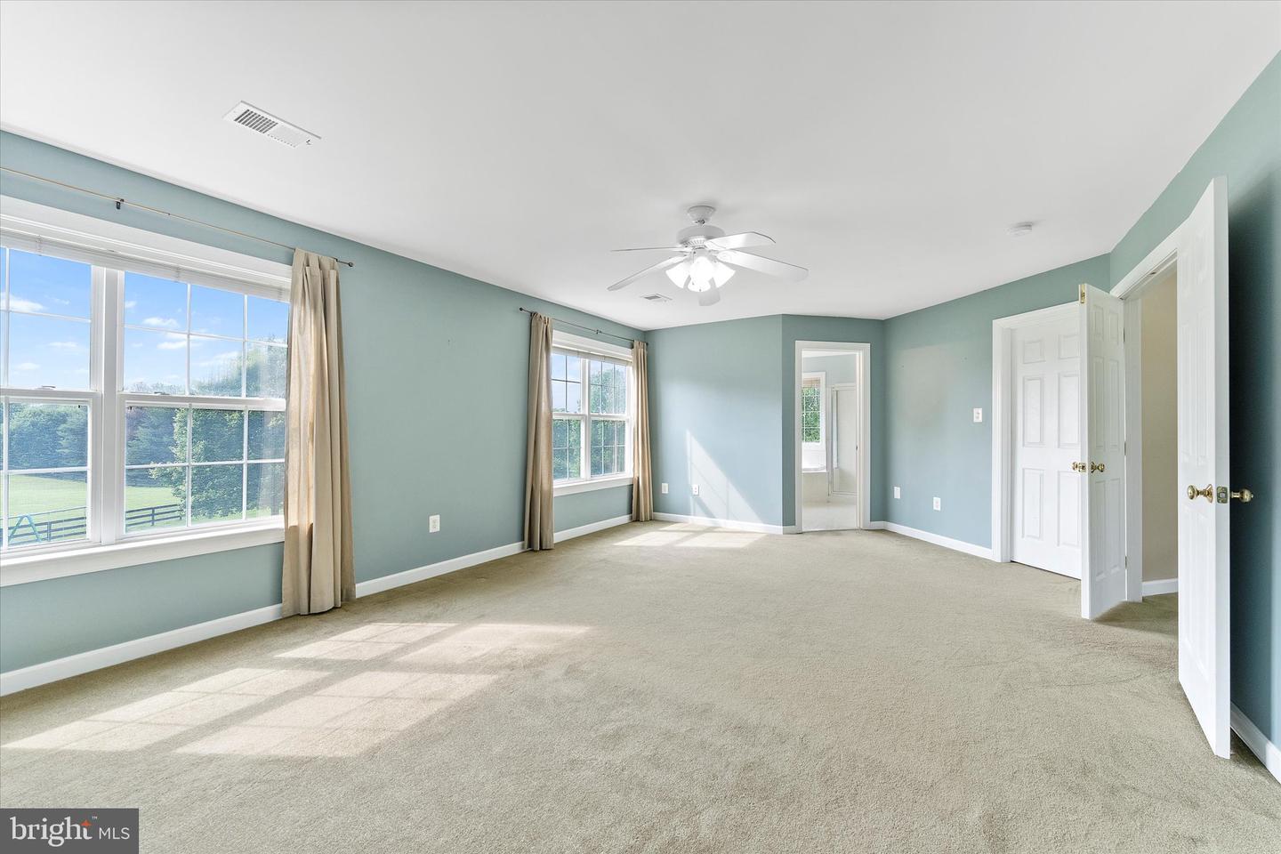 17760 JULIE ANN CT, HAMILTON, Virginia 20158, 4 Bedrooms Bedrooms, ,3 BathroomsBathrooms,Residential,For sale,17760 JULIE ANN CT,VALO2098530 MLS # VALO2098530