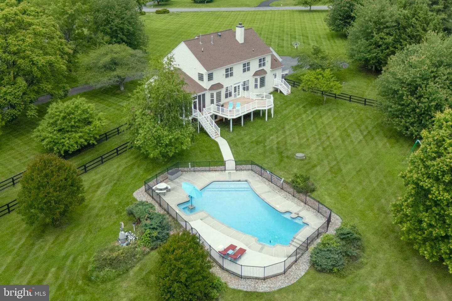 17760 JULIE ANN CT, HAMILTON, Virginia 20158, 4 Bedrooms Bedrooms, ,3 BathroomsBathrooms,Residential,For sale,17760 JULIE ANN CT,VALO2098530 MLS # VALO2098530
