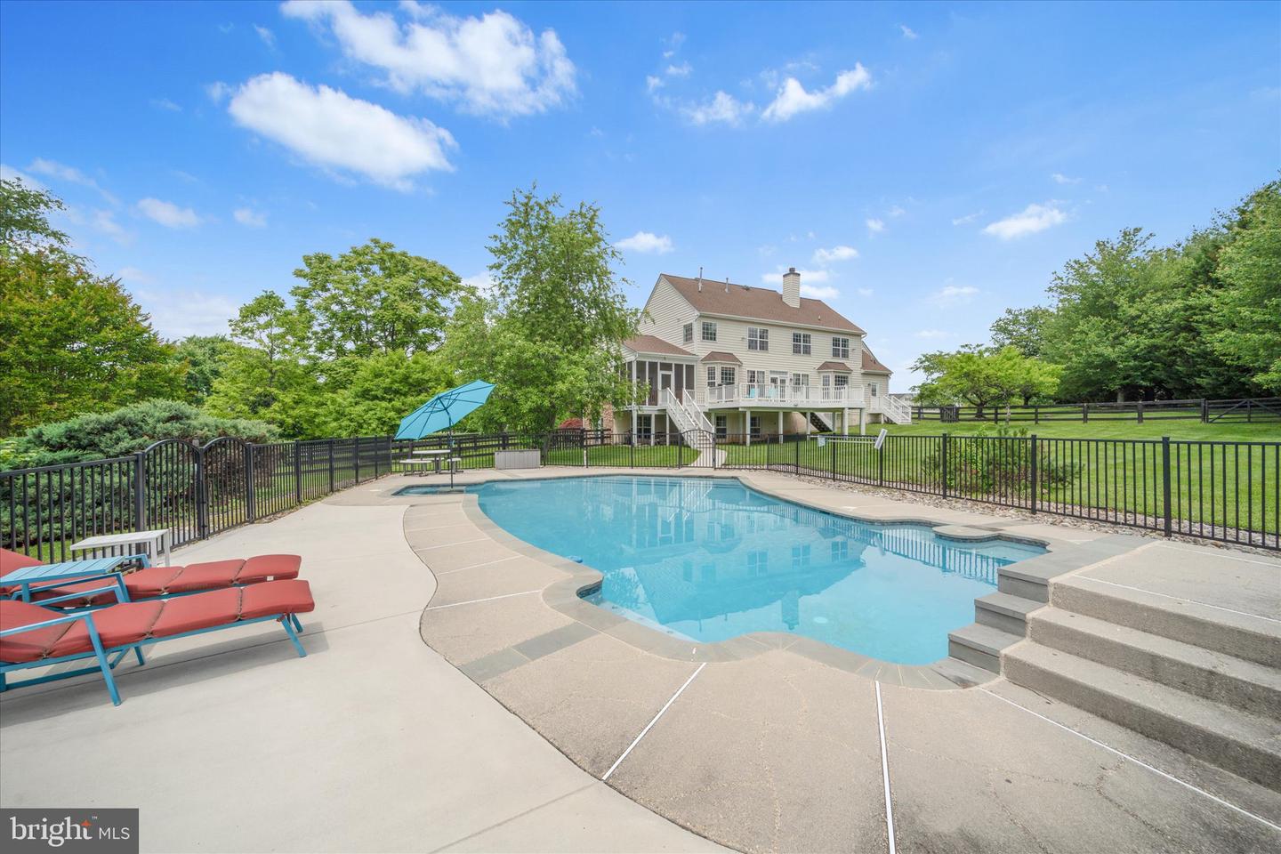 17760 JULIE ANN CT, HAMILTON, Virginia 20158, 4 Bedrooms Bedrooms, ,3 BathroomsBathrooms,Residential,For sale,17760 JULIE ANN CT,VALO2098530 MLS # VALO2098530