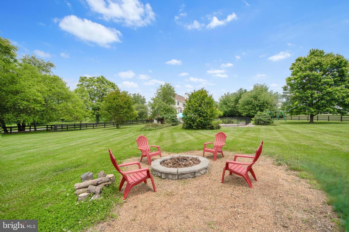 17760 JULIE ANN CT, HAMILTON, Virginia 20158, 4 Bedrooms Bedrooms, ,3 BathroomsBathrooms,Residential,For sale,17760 JULIE ANN CT,VALO2098530 MLS # VALO2098530