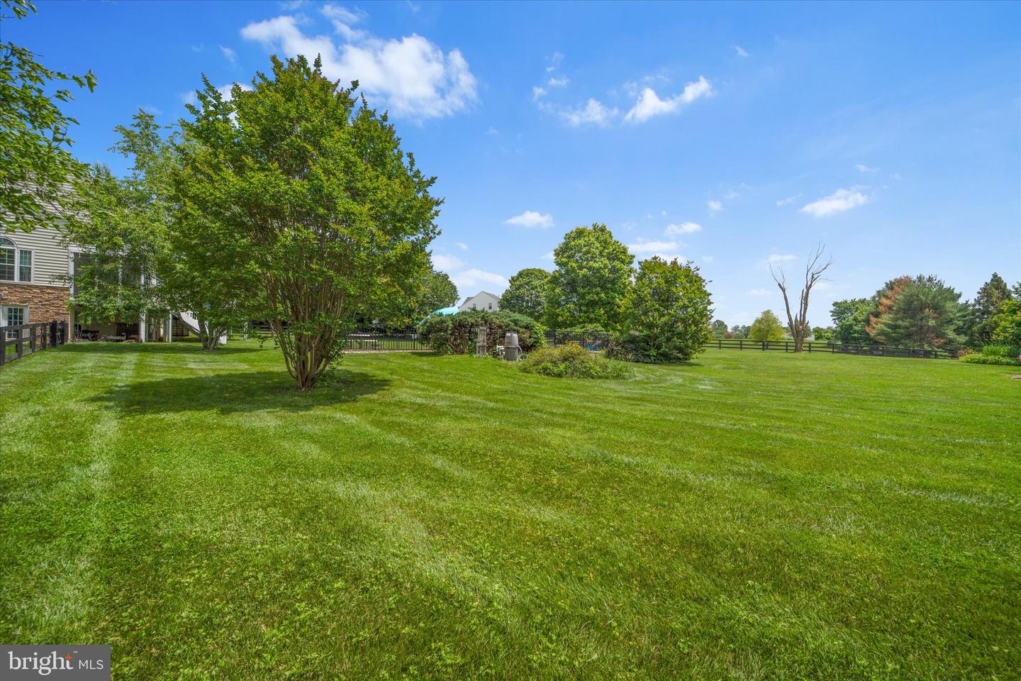 17760 JULIE ANN CT, HAMILTON, Virginia 20158, 4 Bedrooms Bedrooms, ,3 BathroomsBathrooms,Residential,For sale,17760 JULIE ANN CT,VALO2098530 MLS # VALO2098530
