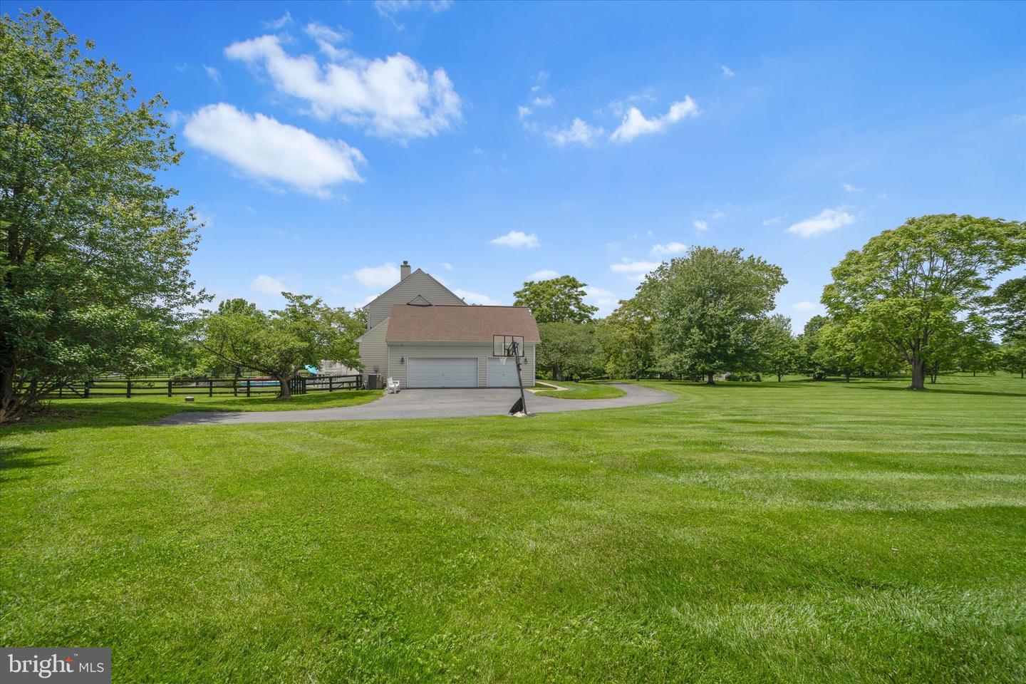 17760 JULIE ANN CT, HAMILTON, Virginia 20158, 4 Bedrooms Bedrooms, ,3 BathroomsBathrooms,Residential,For sale,17760 JULIE ANN CT,VALO2098530 MLS # VALO2098530