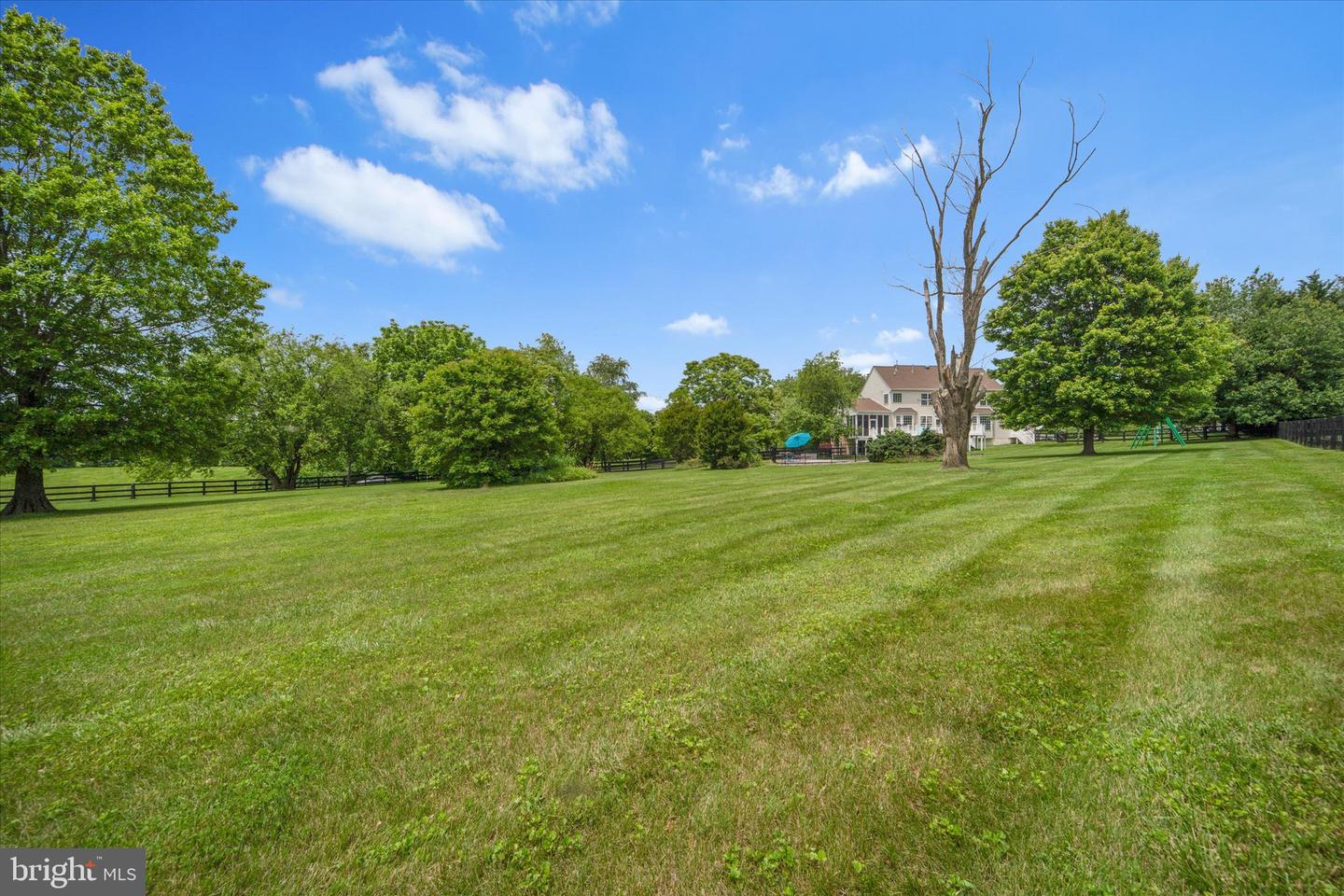 17760 JULIE ANN CT, HAMILTON, Virginia 20158, 4 Bedrooms Bedrooms, ,3 BathroomsBathrooms,Residential,For sale,17760 JULIE ANN CT,VALO2098530 MLS # VALO2098530