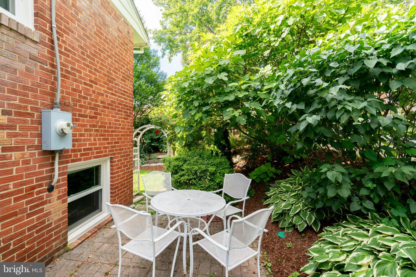 5021 23RD RD N, ARLINGTON, Virginia 22207, 4 Bedrooms Bedrooms, ,2 BathroomsBathrooms,Residential,For sale,5021 23RD RD N,VAAR2058612 MLS # VAAR2058612
