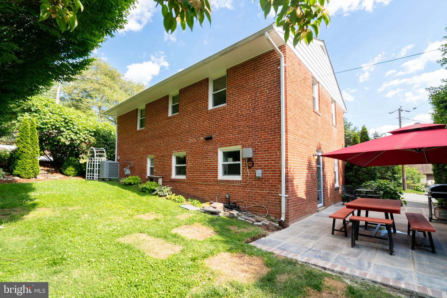 5021 23RD RD N, ARLINGTON, Virginia 22207, 4 Bedrooms Bedrooms, ,2 BathroomsBathrooms,Residential,For sale,5021 23RD RD N,VAAR2058612 MLS # VAAR2058612
