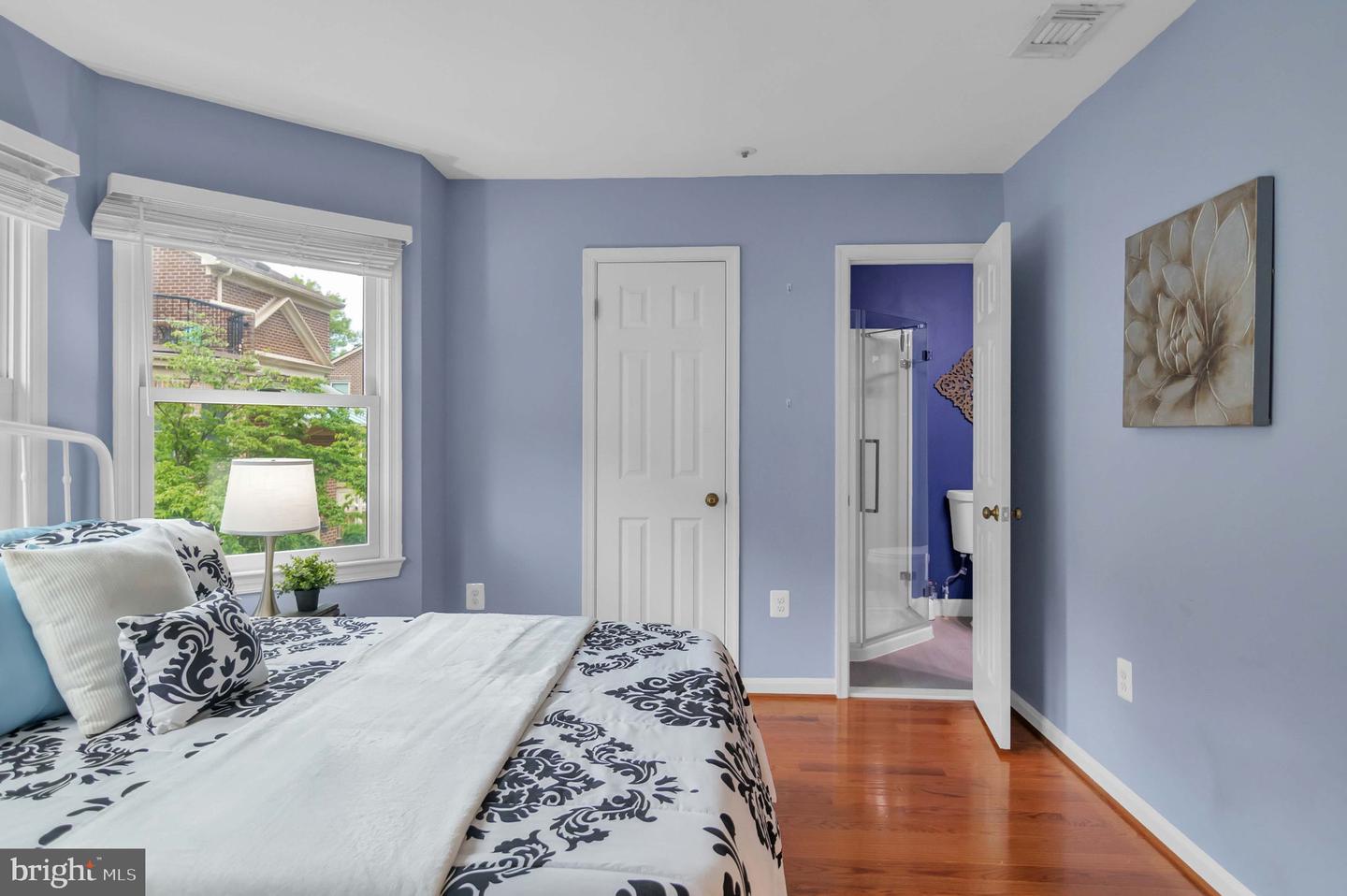611 N TAZEWELL ST, ARLINGTON, Virginia 22203, 3 Bedrooms Bedrooms, ,3 BathroomsBathrooms,Residential,For sale,611 N TAZEWELL ST,VAAR2058622 MLS # VAAR2058622