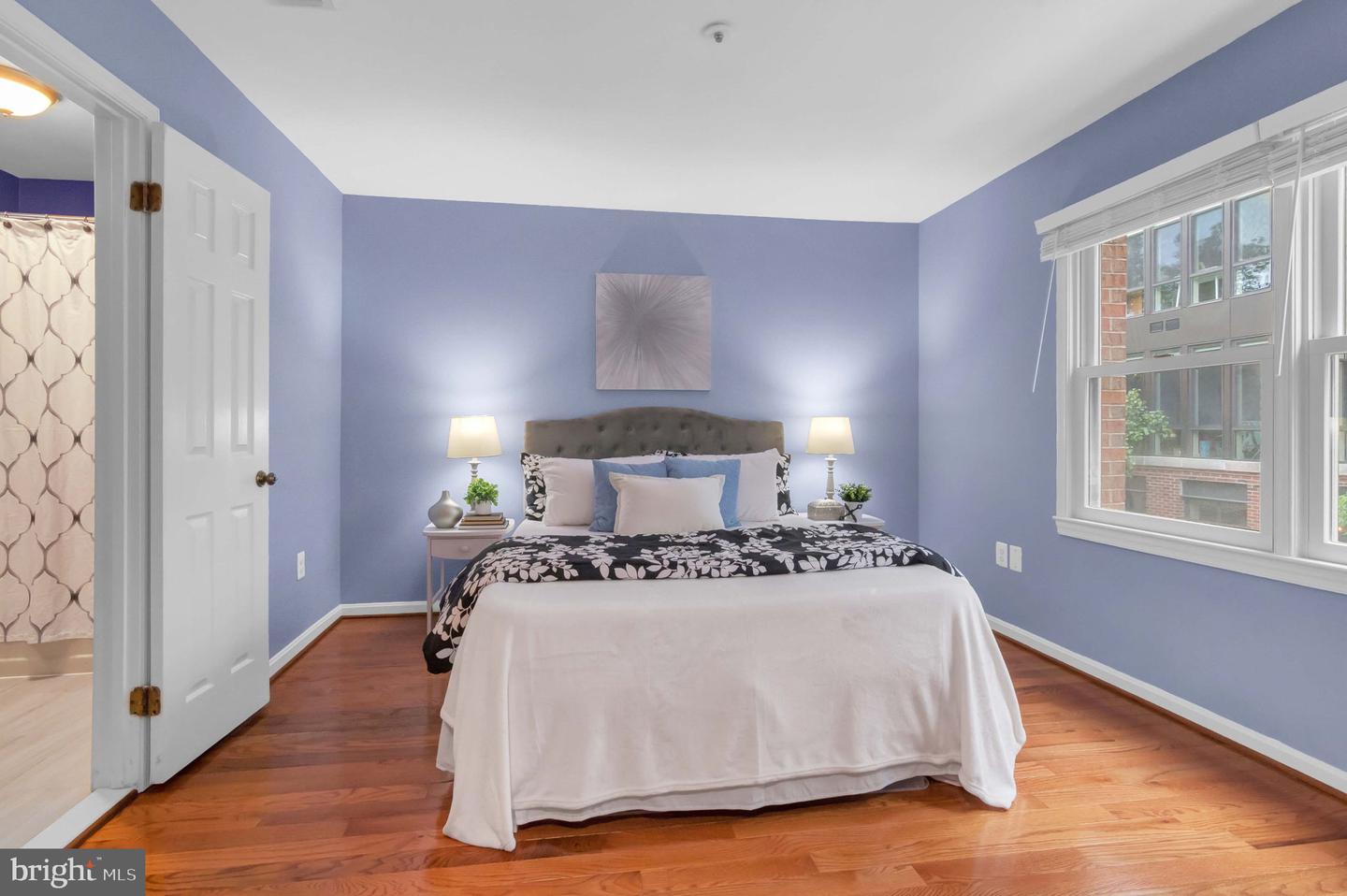 611 N TAZEWELL ST, ARLINGTON, Virginia 22203, 3 Bedrooms Bedrooms, ,3 BathroomsBathrooms,Residential,For sale,611 N TAZEWELL ST,VAAR2058622 MLS # VAAR2058622