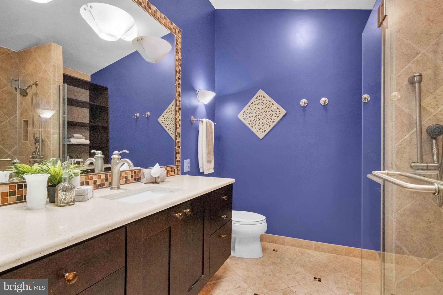 611 N TAZEWELL ST, ARLINGTON, Virginia 22203, 3 Bedrooms Bedrooms, ,3 BathroomsBathrooms,Residential,For sale,611 N TAZEWELL ST,VAAR2058622 MLS # VAAR2058622