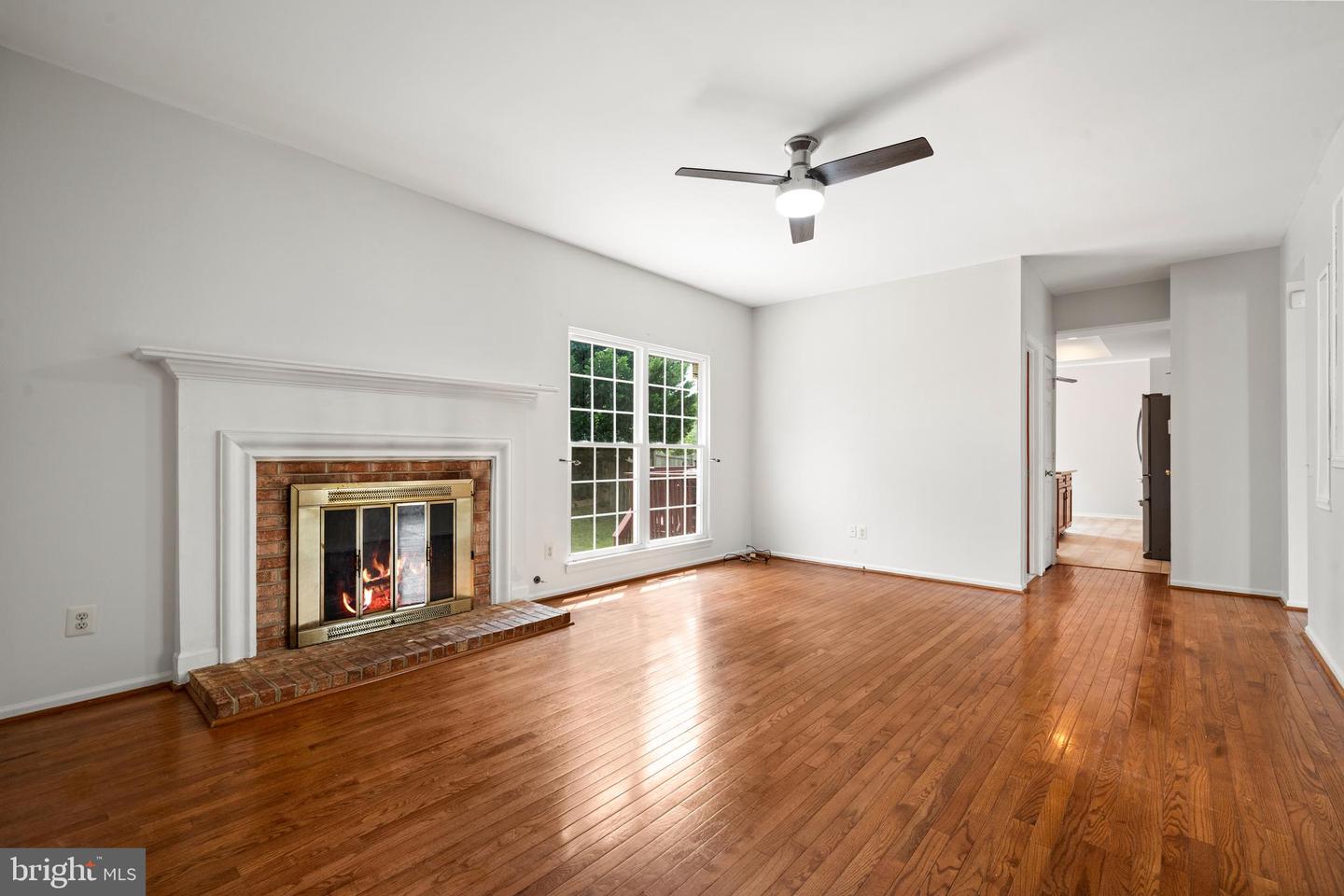 2795 MAPLE RIDGE DR, WOODBRIDGE, Virginia 22192, 5 Bedrooms Bedrooms, ,3 BathroomsBathrooms,Residential,For sale,2795 MAPLE RIDGE DR,VAPW2096154 MLS # VAPW2096154