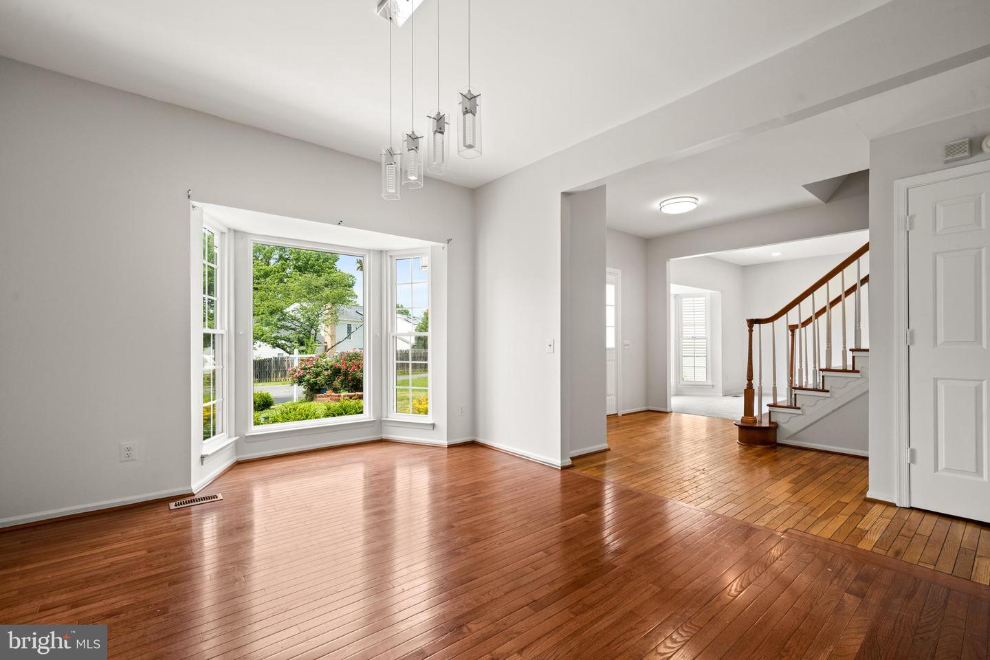 2795 MAPLE RIDGE DR, WOODBRIDGE, Virginia 22192, 5 Bedrooms Bedrooms, ,3 BathroomsBathrooms,Residential,For sale,2795 MAPLE RIDGE DR,VAPW2096154 MLS # VAPW2096154