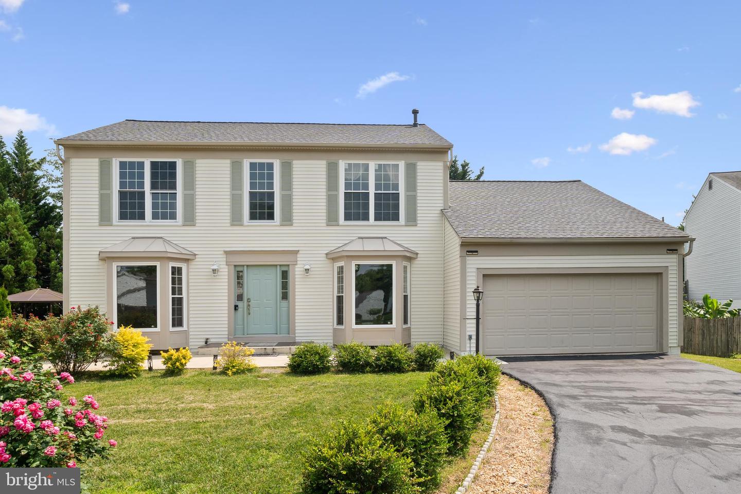 2795 MAPLE RIDGE DR, WOODBRIDGE, Virginia 22192, 5 Bedrooms Bedrooms, ,3 BathroomsBathrooms,Residential,For sale,2795 MAPLE RIDGE DR,VAPW2096154 MLS # VAPW2096154