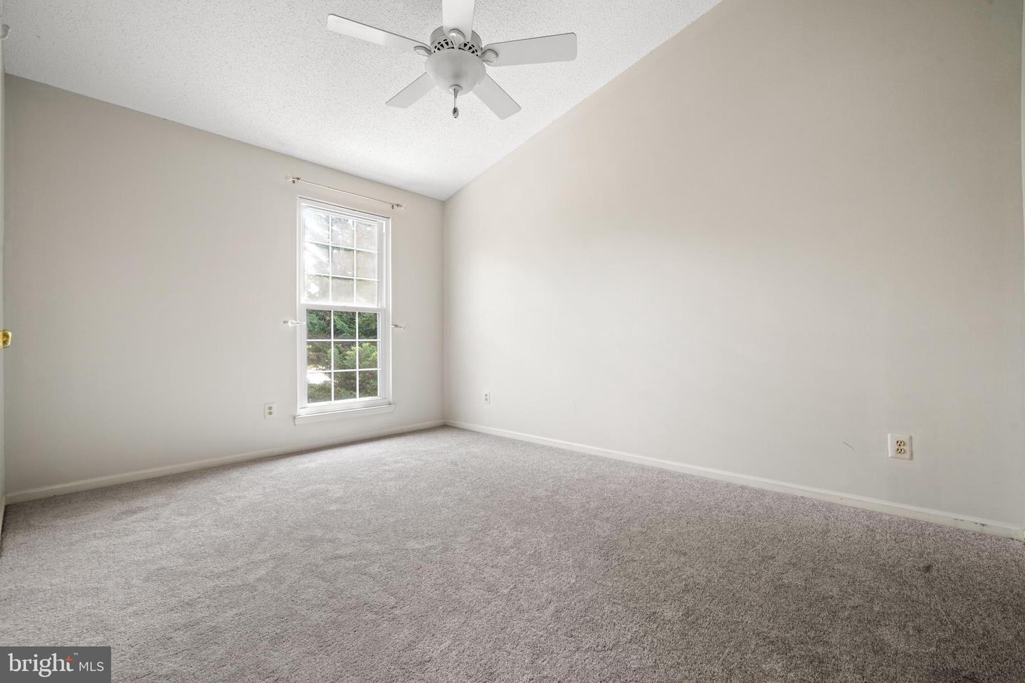2795 MAPLE RIDGE DR, WOODBRIDGE, Virginia 22192, 5 Bedrooms Bedrooms, ,3 BathroomsBathrooms,Residential,For sale,2795 MAPLE RIDGE DR,VAPW2096154 MLS # VAPW2096154