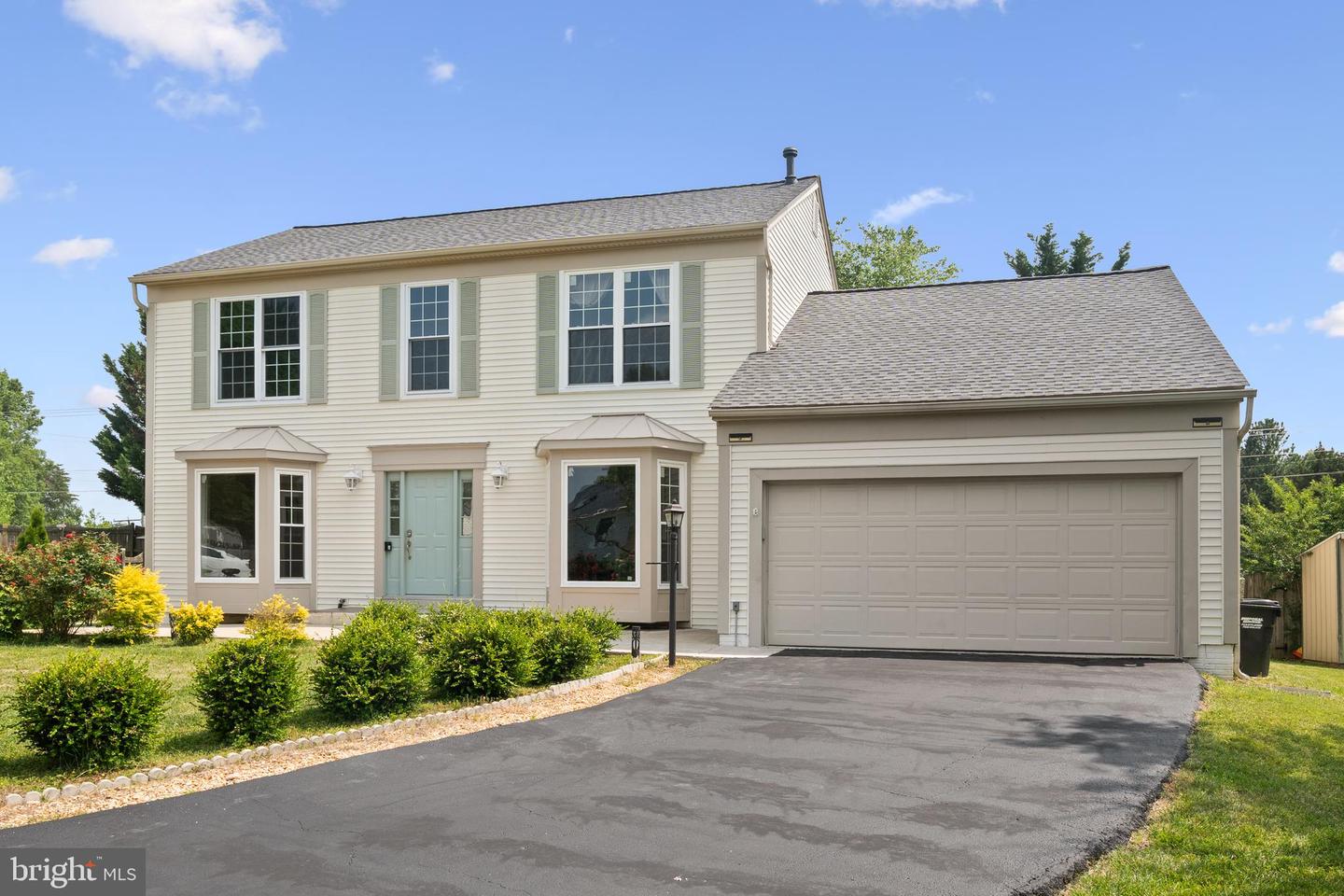 2795 MAPLE RIDGE DR, WOODBRIDGE, Virginia 22192, 5 Bedrooms Bedrooms, ,3 BathroomsBathrooms,Residential,For sale,2795 MAPLE RIDGE DR,VAPW2096154 MLS # VAPW2096154