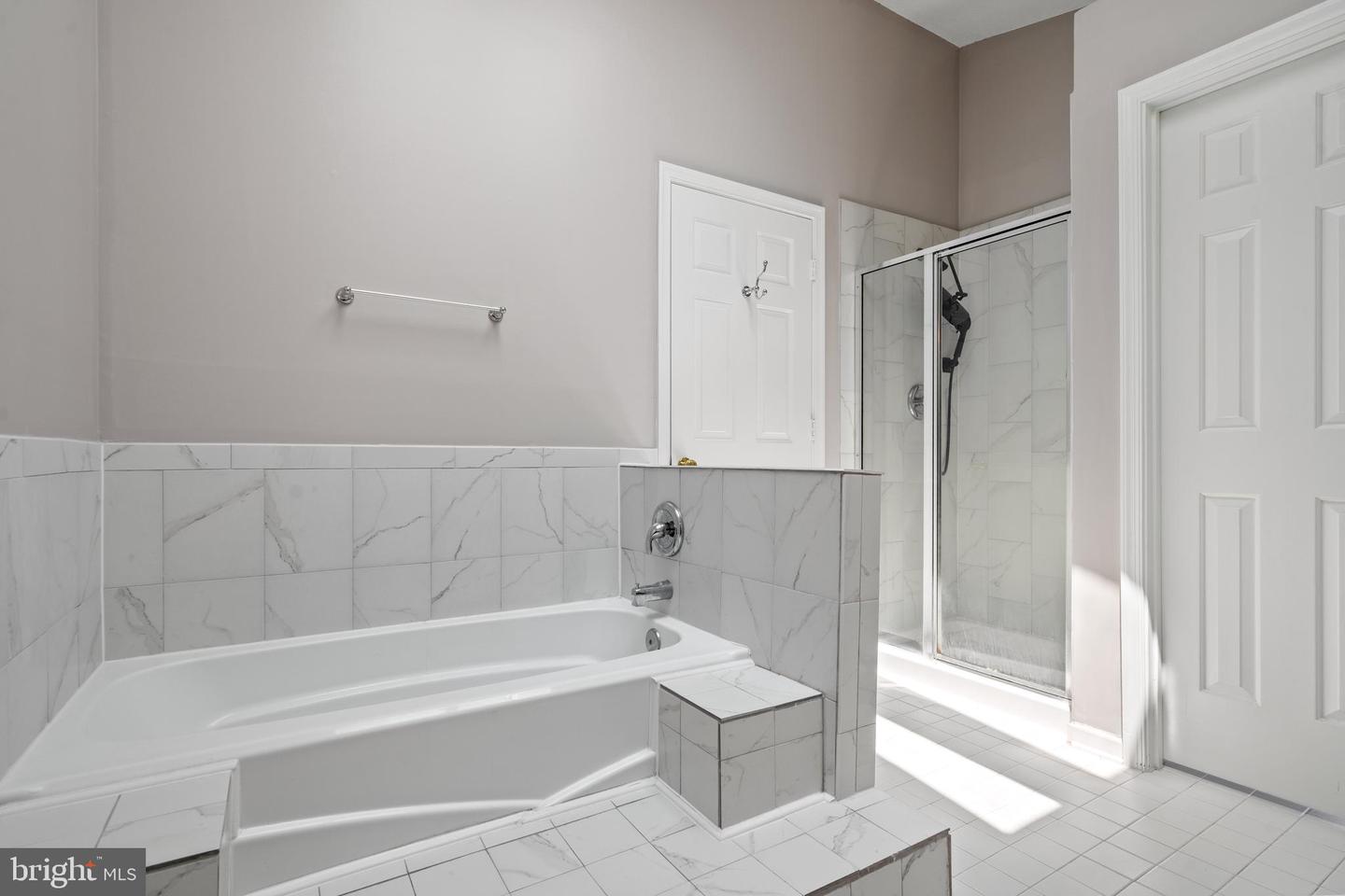2795 MAPLE RIDGE DR, WOODBRIDGE, Virginia 22192, 5 Bedrooms Bedrooms, ,3 BathroomsBathrooms,Residential,For sale,2795 MAPLE RIDGE DR,VAPW2096154 MLS # VAPW2096154