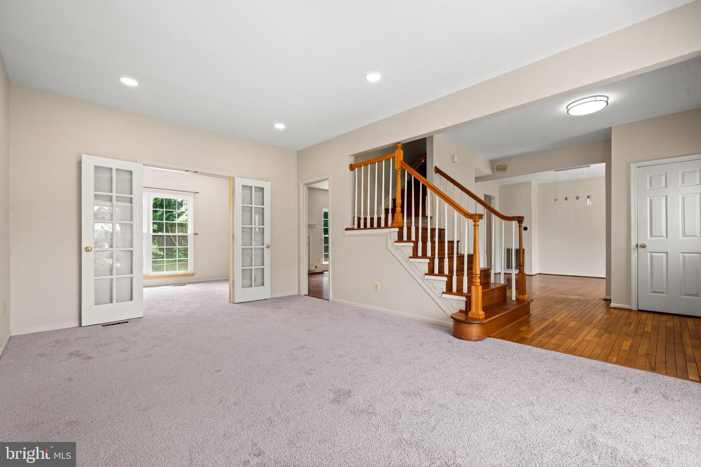2795 MAPLE RIDGE DR, WOODBRIDGE, Virginia 22192, 5 Bedrooms Bedrooms, ,3 BathroomsBathrooms,Residential,For sale,2795 MAPLE RIDGE DR,VAPW2096154 MLS # VAPW2096154