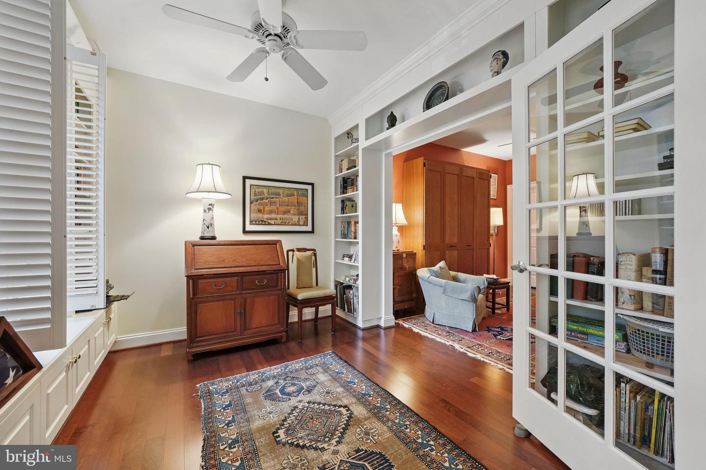 1023 N ROYAL ST #207, ALEXANDRIA, Virginia 22314, 2 Bedrooms Bedrooms, ,2 BathroomsBathrooms,Residential,For sale,1023 N ROYAL ST #207,VAAX2046040 MLS # VAAX2046040
