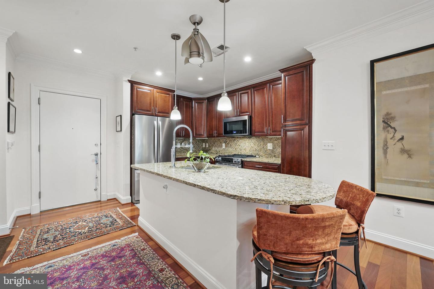 1023 N ROYAL ST #207, ALEXANDRIA, Virginia 22314, 2 Bedrooms Bedrooms, ,2 BathroomsBathrooms,Residential,For sale,1023 N ROYAL ST #207,VAAX2046040 MLS # VAAX2046040