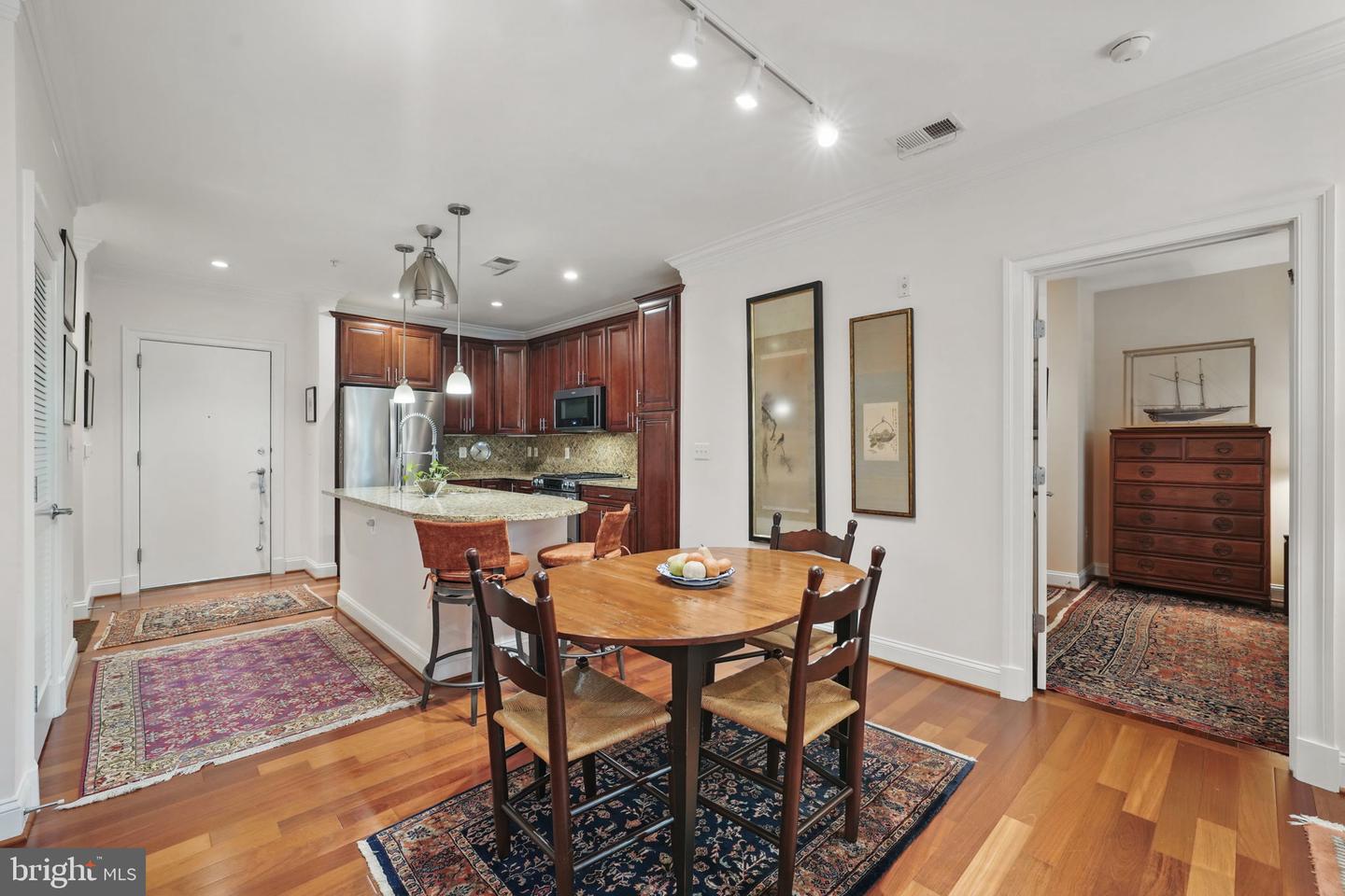 1023 N ROYAL ST #207, ALEXANDRIA, Virginia 22314, 2 Bedrooms Bedrooms, ,2 BathroomsBathrooms,Residential,For sale,1023 N ROYAL ST #207,VAAX2046040 MLS # VAAX2046040