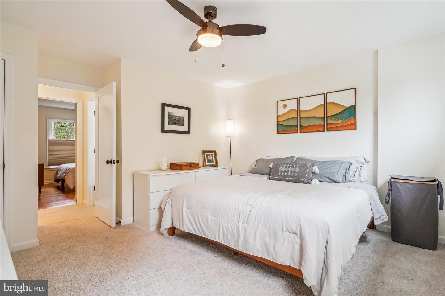 2428 S OXFORD ST, ARLINGTON, Virginia 22206, 3 Bedrooms Bedrooms, ,2 BathroomsBathrooms,Residential,For sale,2428 S OXFORD ST,VAAR2058766 MLS # VAAR2058766