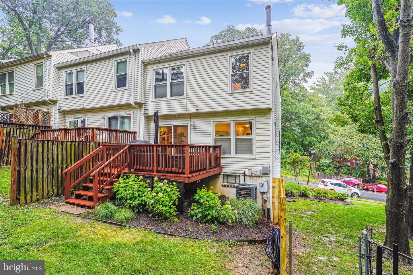2428 S OXFORD ST, ARLINGTON, Virginia 22206, 3 Bedrooms Bedrooms, ,2 BathroomsBathrooms,Residential,For sale,2428 S OXFORD ST,VAAR2058766 MLS # VAAR2058766