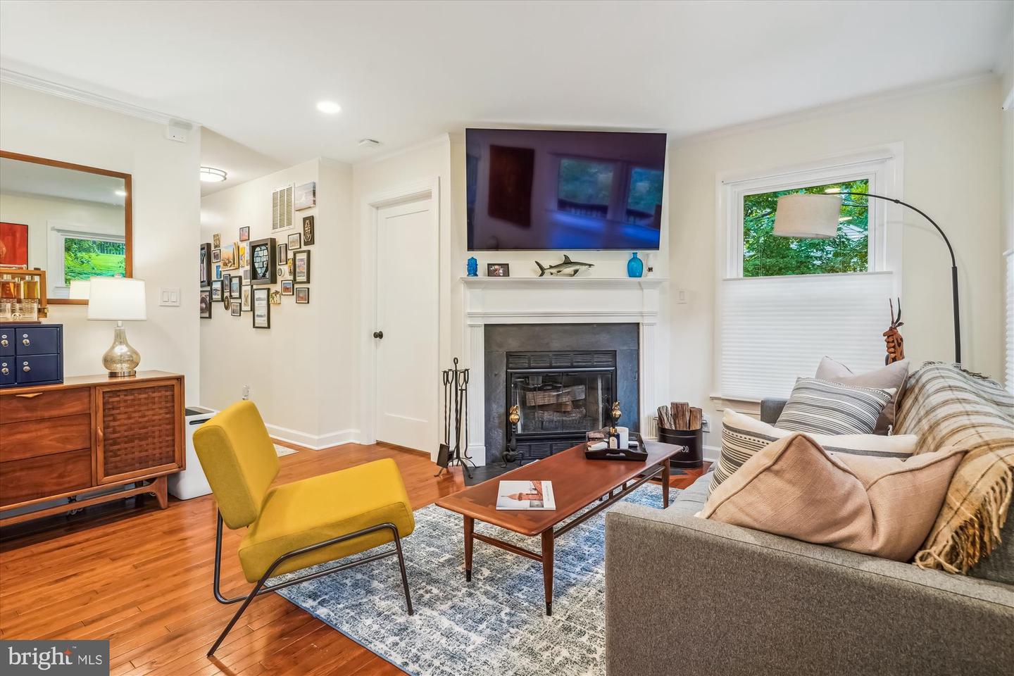 2428 S OXFORD ST, ARLINGTON, Virginia 22206, 3 Bedrooms Bedrooms, ,2 BathroomsBathrooms,Residential,For sale,2428 S OXFORD ST,VAAR2058766 MLS # VAAR2058766