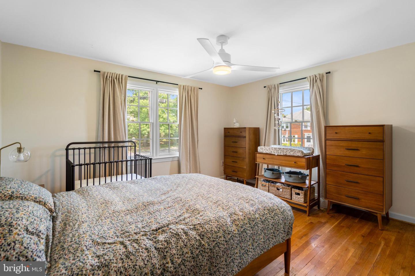 5600 11TH ST N, ARLINGTON, Virginia 22205, 4 Bedrooms Bedrooms, ,2 BathroomsBathrooms,Residential,For sale,5600 11TH ST N,VAAR2058802 MLS # VAAR2058802