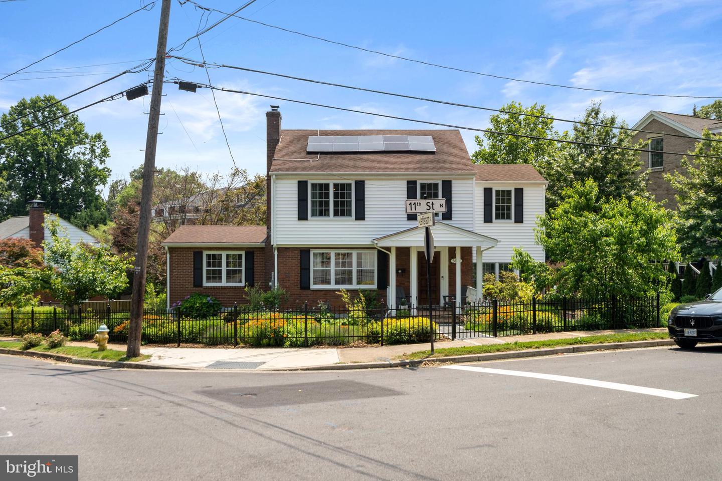 5600 11TH ST N, ARLINGTON, Virginia 22205, 4 Bedrooms Bedrooms, ,2 BathroomsBathrooms,Residential,For sale,5600 11TH ST N,VAAR2058802 MLS # VAAR2058802