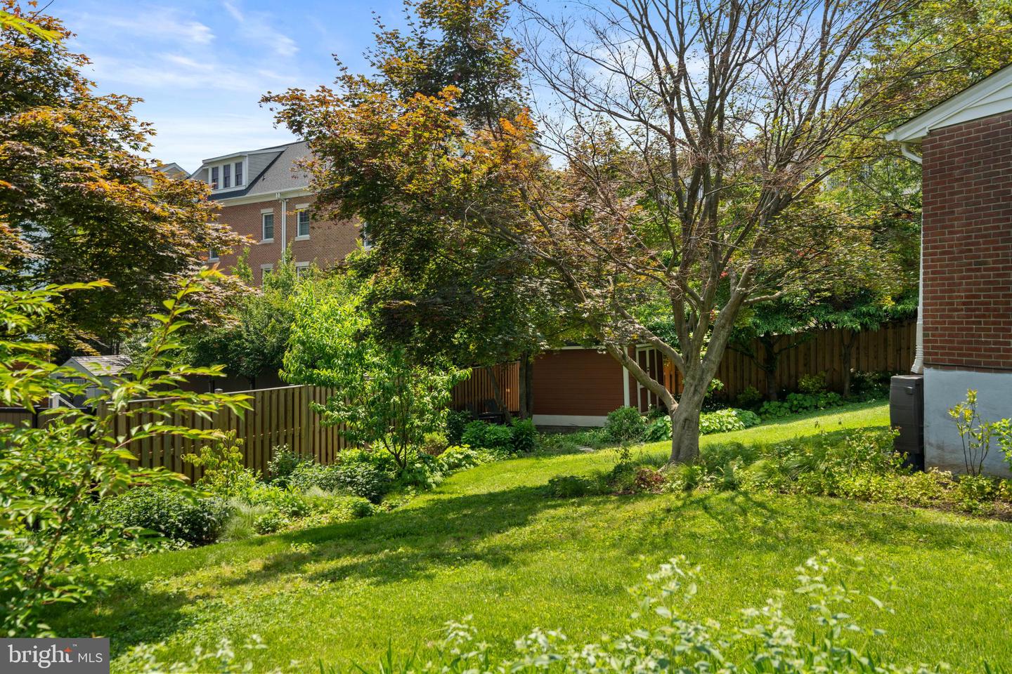 5600 11TH ST N, ARLINGTON, Virginia 22205, 4 Bedrooms Bedrooms, ,2 BathroomsBathrooms,Residential,For sale,5600 11TH ST N,VAAR2058802 MLS # VAAR2058802
