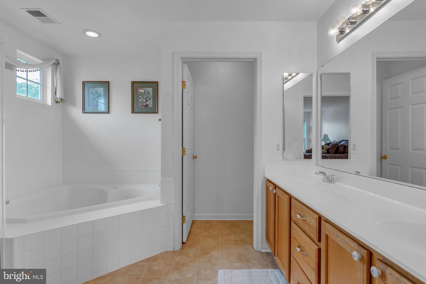 13170 HABROWN CT, WOODBRIDGE, Virginia 22192, 4 Bedrooms Bedrooms, ,3 BathroomsBathrooms,Residential,For sale,13170 HABROWN CT,VAPW2096426 MLS # VAPW2096426
