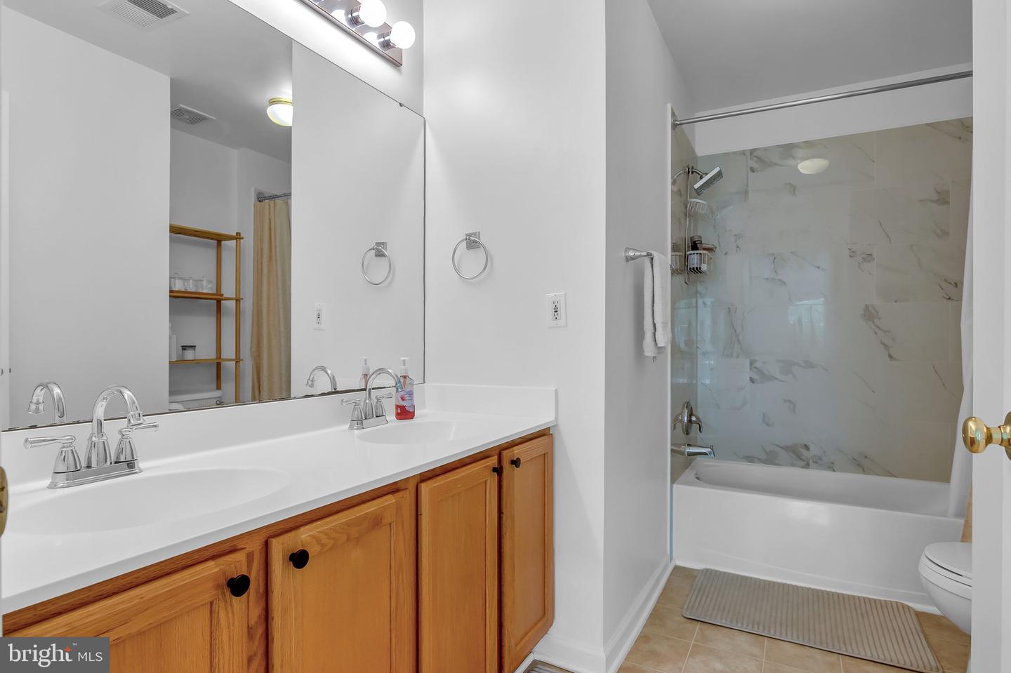 13170 HABROWN CT, WOODBRIDGE, Virginia 22192, 4 Bedrooms Bedrooms, ,3 BathroomsBathrooms,Residential,For sale,13170 HABROWN CT,VAPW2096426 MLS # VAPW2096426
