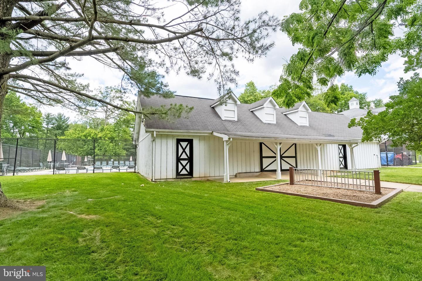5836 WOOD POPPY CT, BURKE, Virginia 22015, 3 Bedrooms Bedrooms, 12 Rooms Rooms,3 BathroomsBathrooms,Residential,For sale,5836 WOOD POPPY CT,VAFX2245260 MLS # VAFX2245260