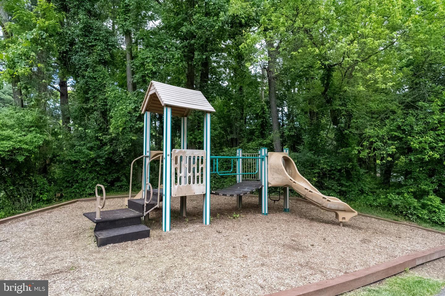 5836 WOOD POPPY CT, BURKE, Virginia 22015, 3 Bedrooms Bedrooms, 12 Rooms Rooms,3 BathroomsBathrooms,Residential,For sale,5836 WOOD POPPY CT,VAFX2245260 MLS # VAFX2245260