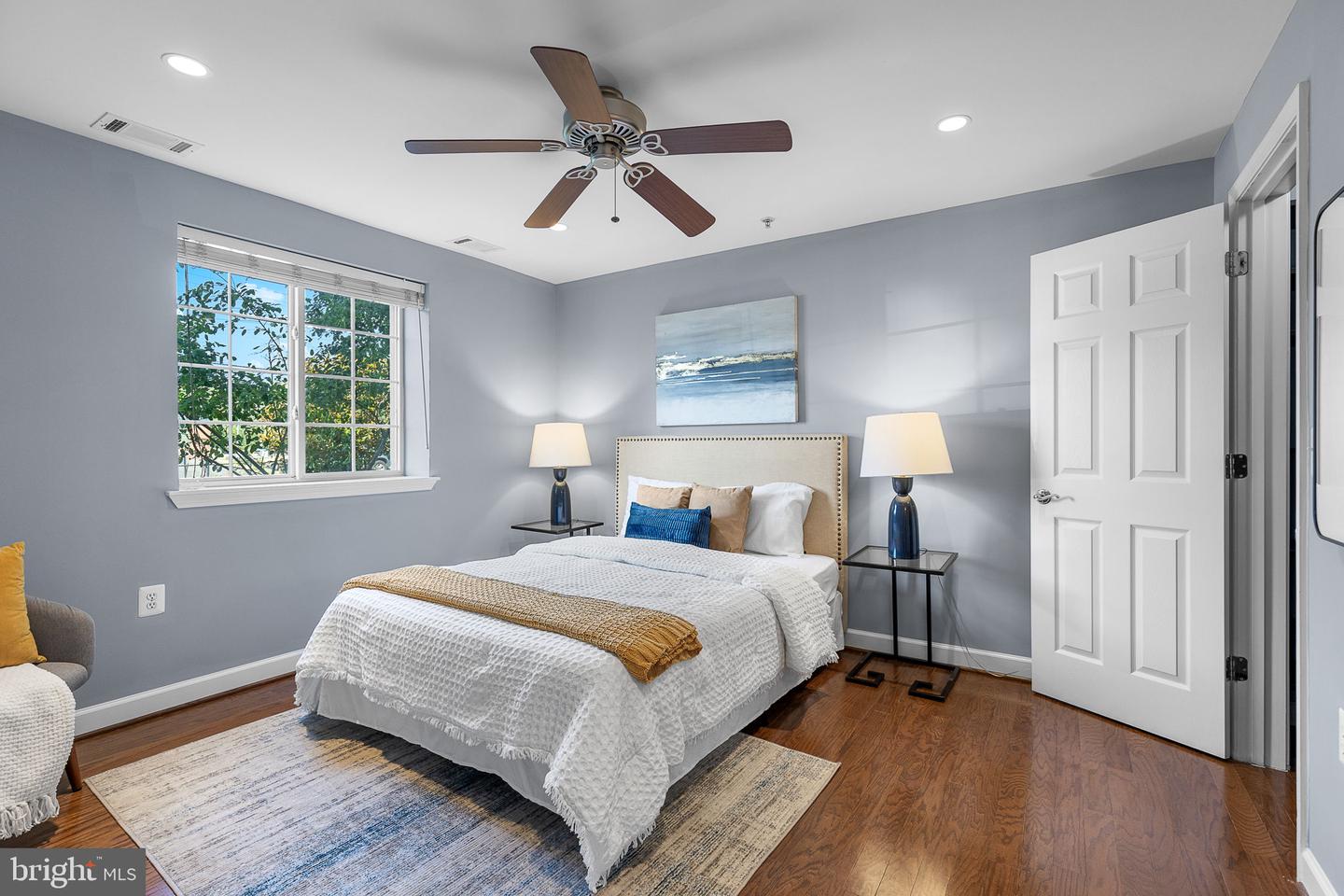 4167 S FOUR MILE RUN DR #103, ARLINGTON, Virginia 22204, 2 Bedrooms Bedrooms, ,2 BathroomsBathrooms,Residential,For sale,4167 S FOUR MILE RUN DR #103,VAAR2058726 MLS # VAAR2058726