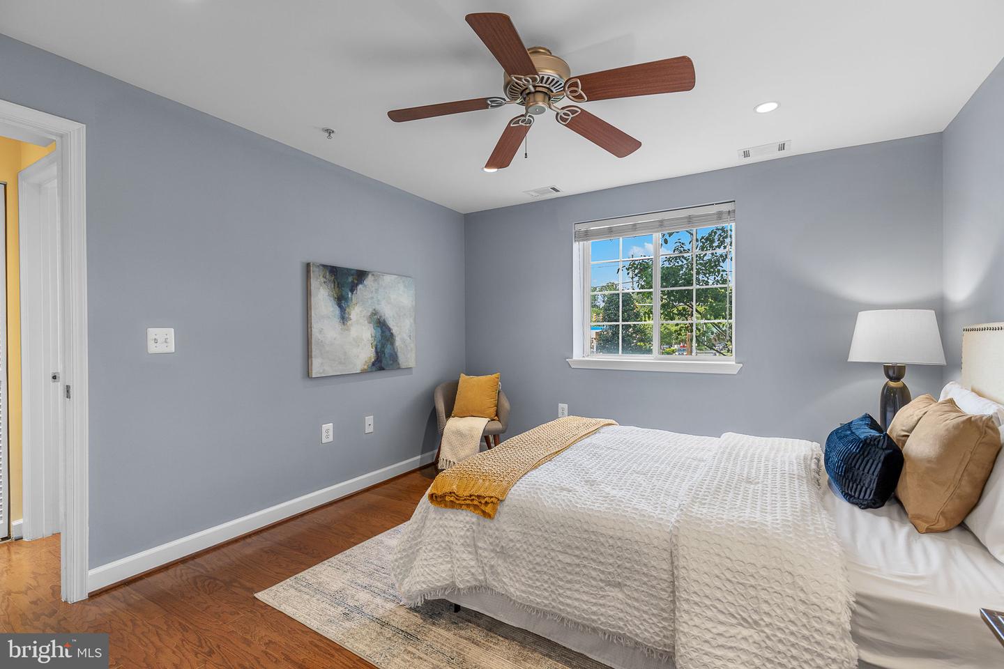 4167 S FOUR MILE RUN DR #103, ARLINGTON, Virginia 22204, 2 Bedrooms Bedrooms, ,2 BathroomsBathrooms,Residential,For sale,4167 S FOUR MILE RUN DR #103,VAAR2058726 MLS # VAAR2058726