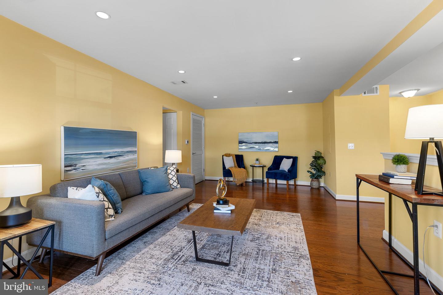 4167 S FOUR MILE RUN DR #103, ARLINGTON, Virginia 22204, 2 Bedrooms Bedrooms, ,2 BathroomsBathrooms,Residential,For sale,4167 S FOUR MILE RUN DR #103,VAAR2058726 MLS # VAAR2058726