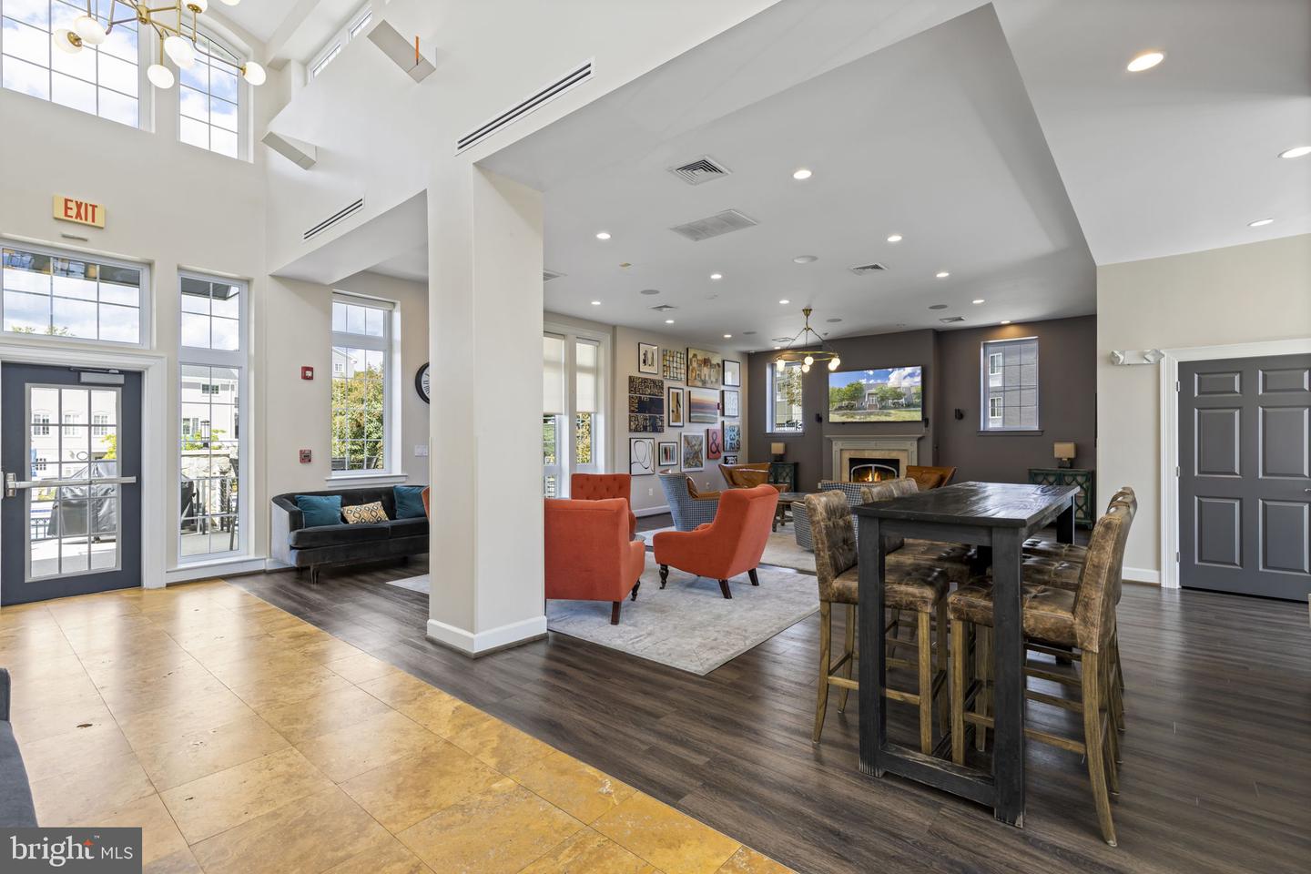 4167 S FOUR MILE RUN DR #103, ARLINGTON, Virginia 22204, 2 Bedrooms Bedrooms, ,2 BathroomsBathrooms,Residential,For sale,4167 S FOUR MILE RUN DR #103,VAAR2058726 MLS # VAAR2058726